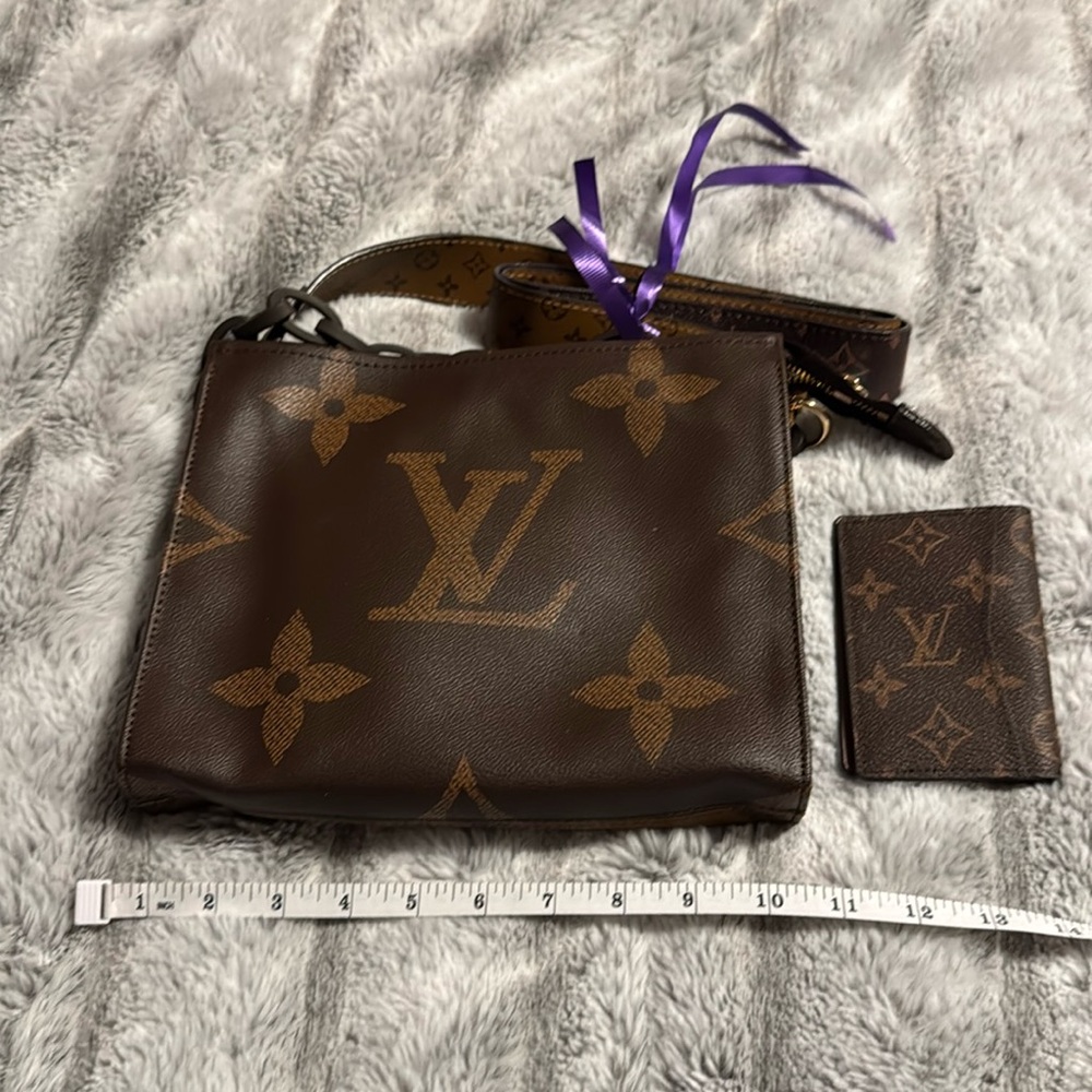 Lv copy purse
